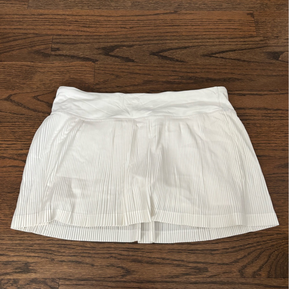 Lululemon Athletica Classic White Skirt